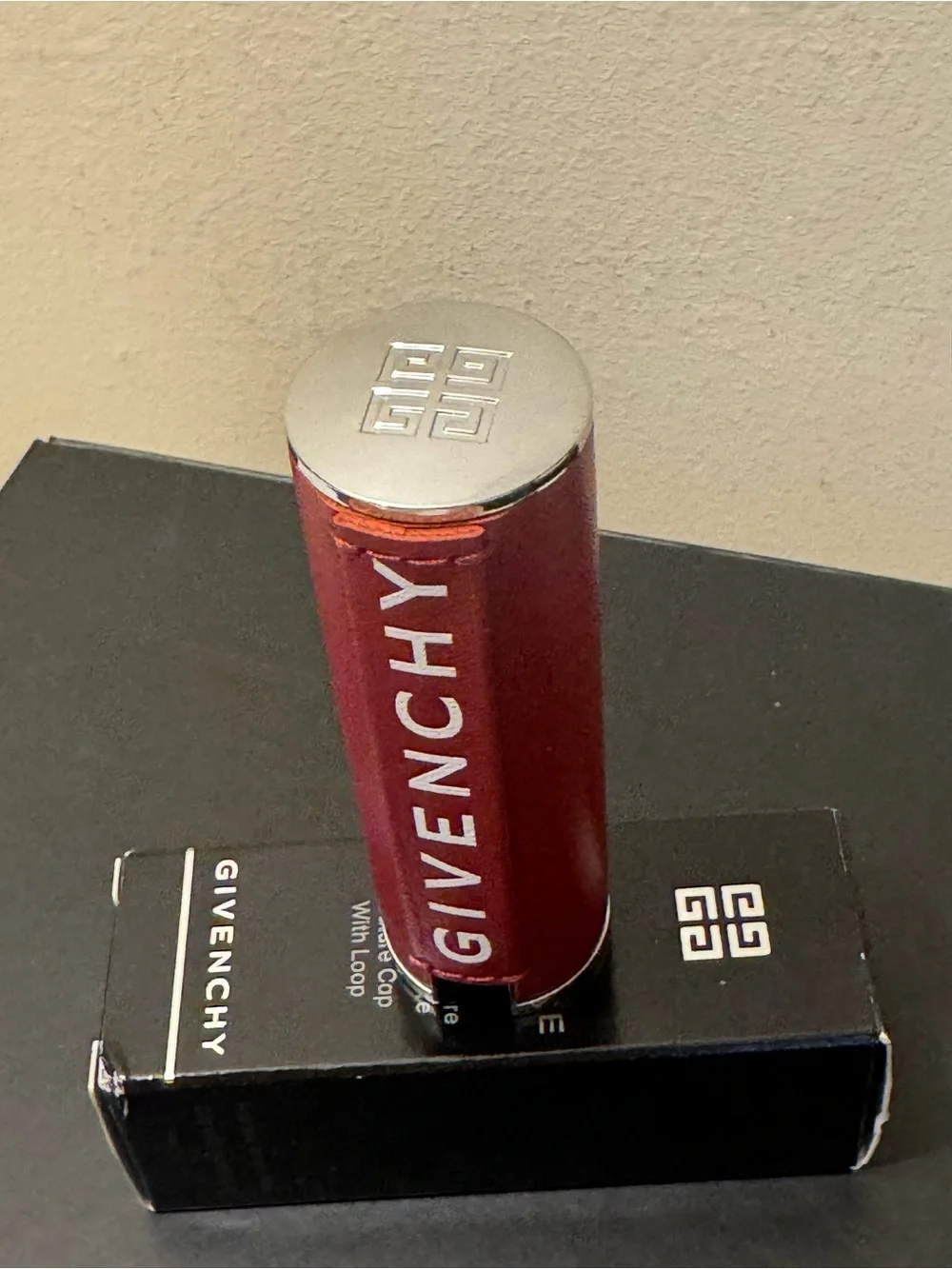 BNIB Givenchy Le Rouge Couture Cap With Loop #63 Porté Centure Burgundy Color